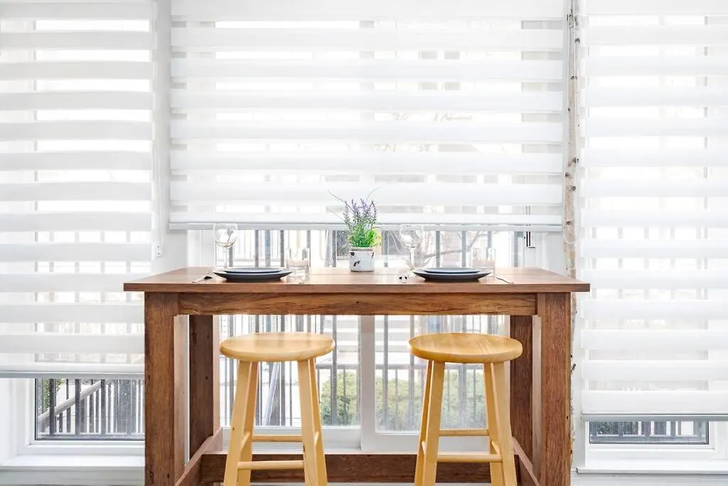 Charming 1Bd Townhouse Near Lake Toronto 0*,  Canadá